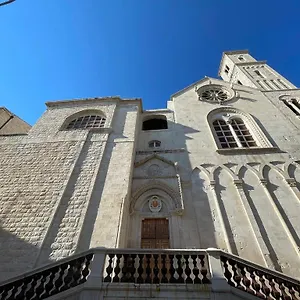 https://il-saraceno-apartment.barihotels.org